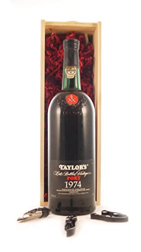 Taylor’s Late Bottled Vintage Reserve Port 1974 MAGNUM in einer Geschenkbox, da zu 3 Weinaccessoires, 1 x 1500ml - 